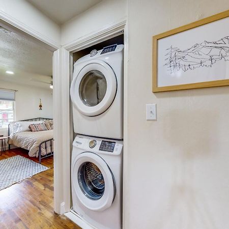 טווין פולס Charming Downtown Bungalow - King Bed, Office מראה חיצוני תמונה