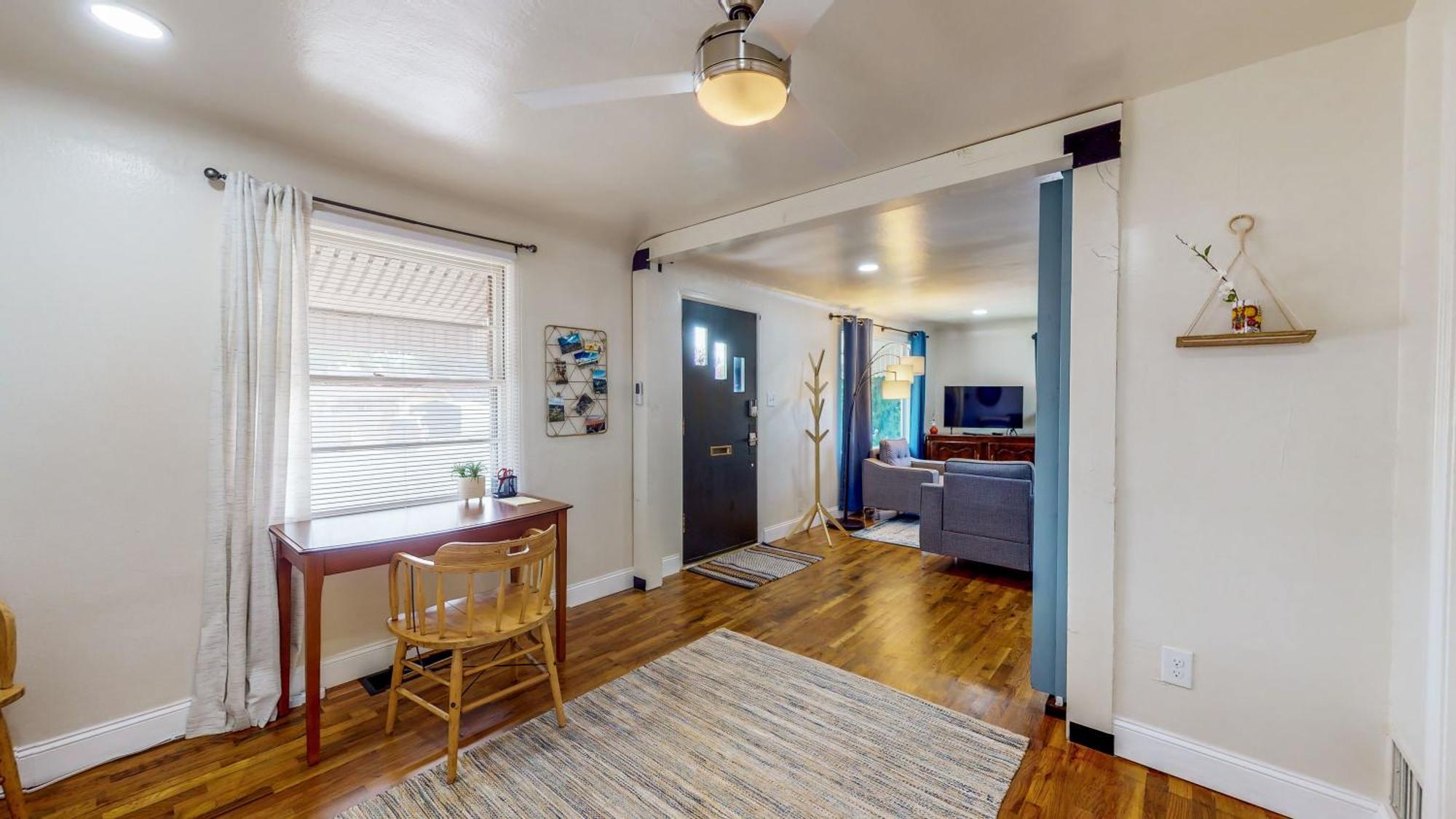 טווין פולס Charming Downtown Bungalow - King Bed, Office מראה חיצוני תמונה